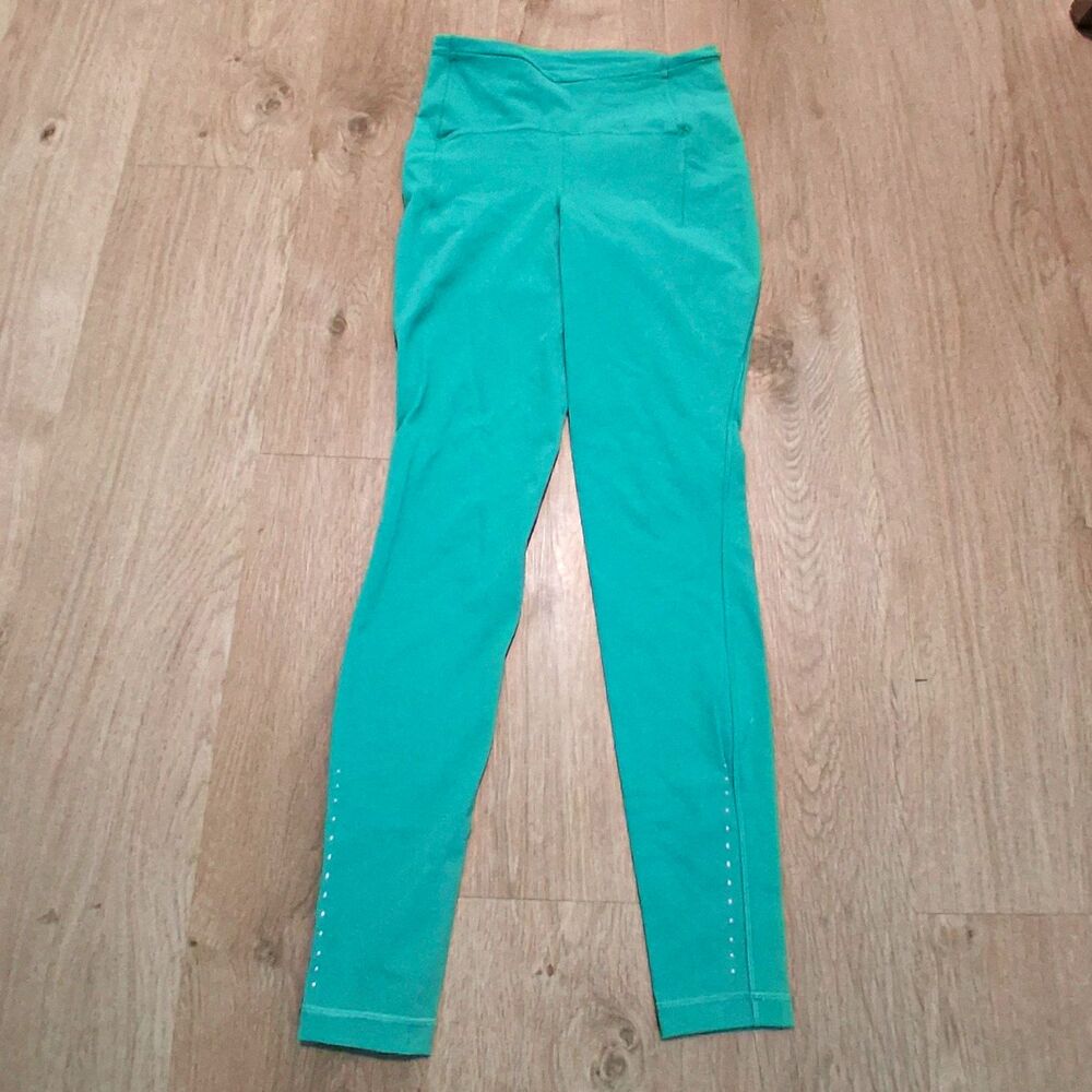 lululemon athletica Green Solid Ankle Leggings w/ Logo Accent Women’s 4